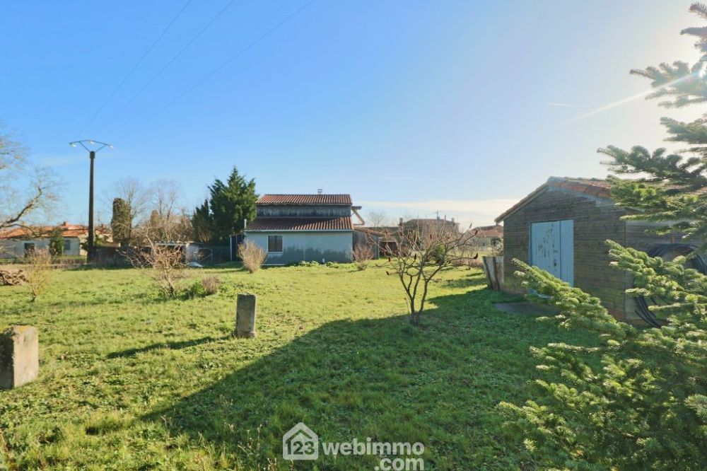 Photo 34 - Saint-Martin-la-Pallu 86170 à Saint-Martin-la-Pallu