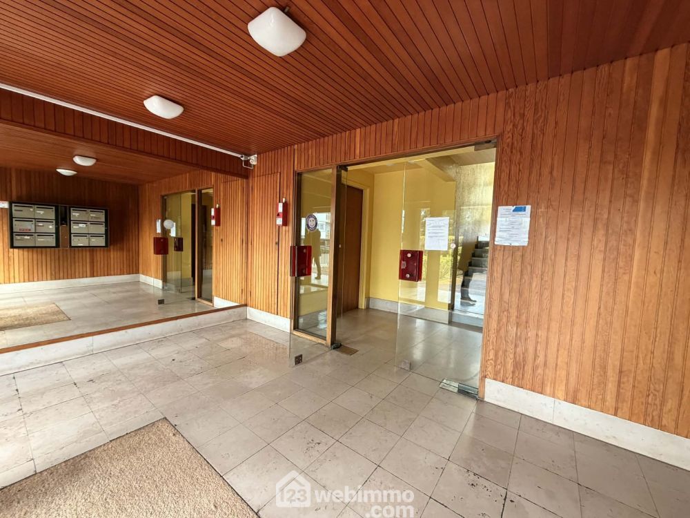 Photo 10 - Laon 02000 à Laon