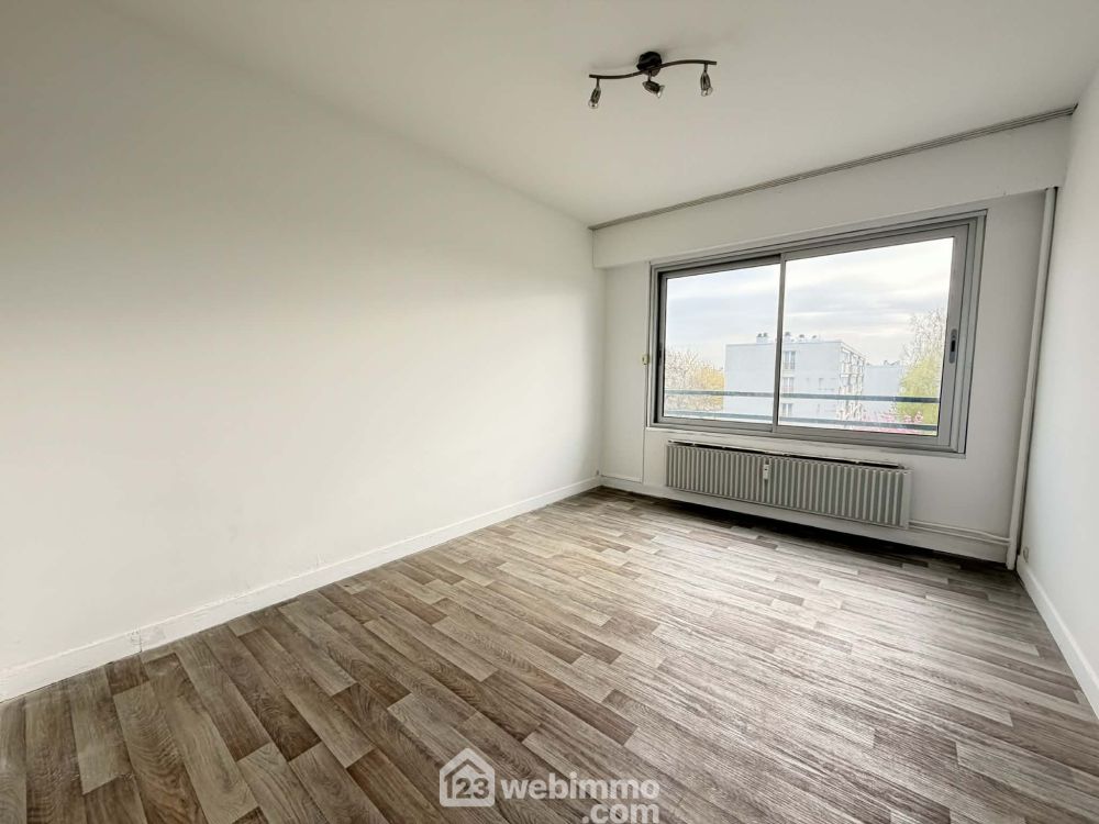 Photo 6 - Laon 02000 à Laon