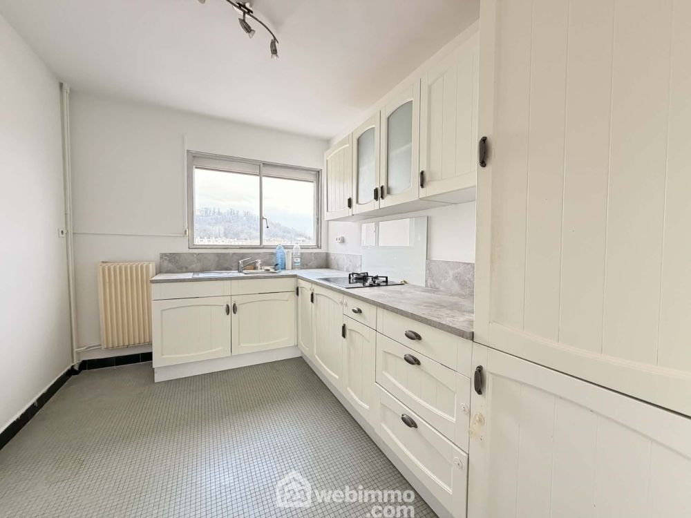 Photo 5 - Laon 02000 à Laon