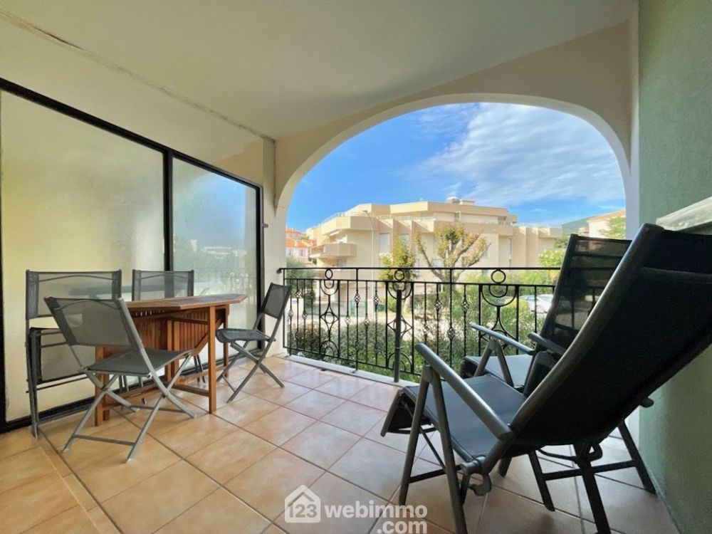 Photo 2 - Sainte-Maxime 83120 à Sainte-Maxime