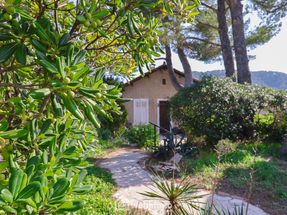 Photo 2 - Marseille 13009 à Marseille