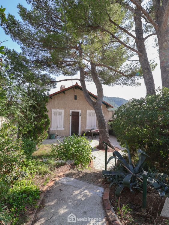 Photo 5 - Marseille 13009 à Marseille