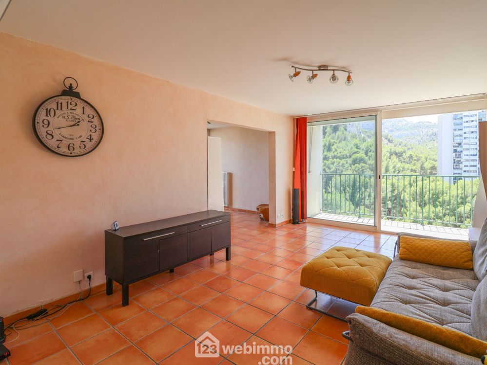 Photo 2 - Marseille 13009 à Marseille