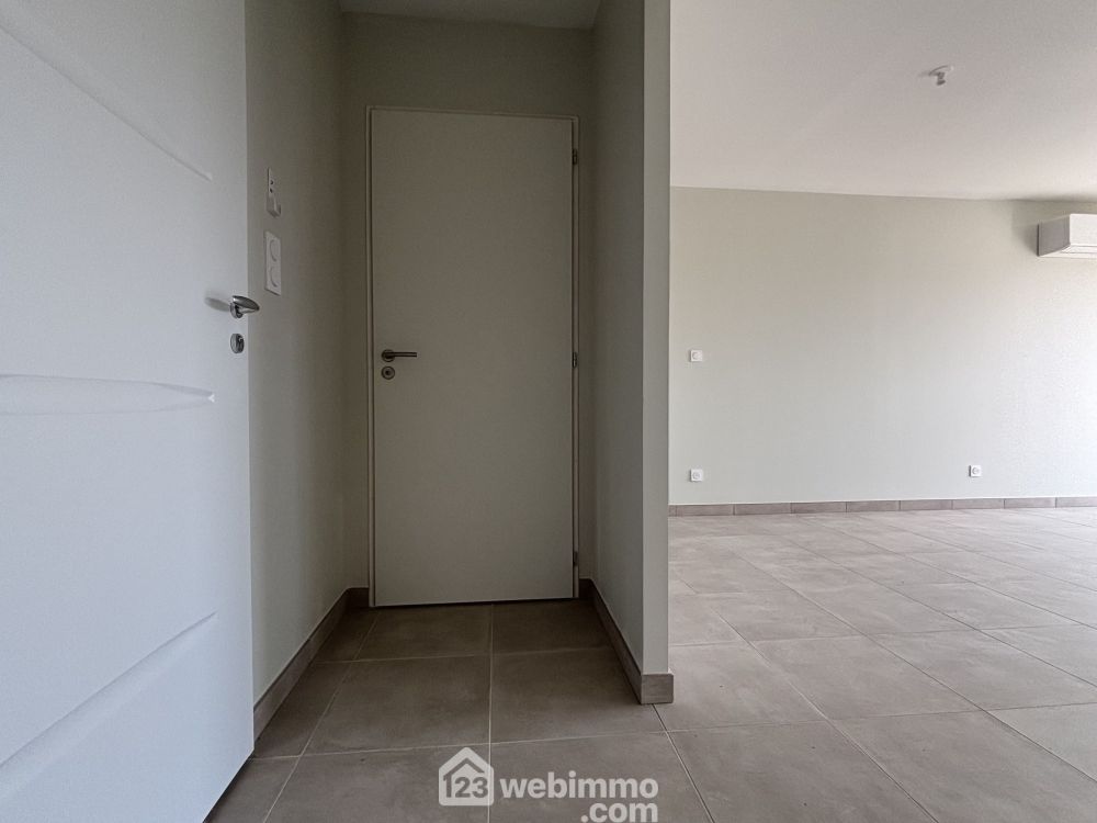 Photo 7 - Neuville-de-Poitou 86170 à Neuville-de-Poitou