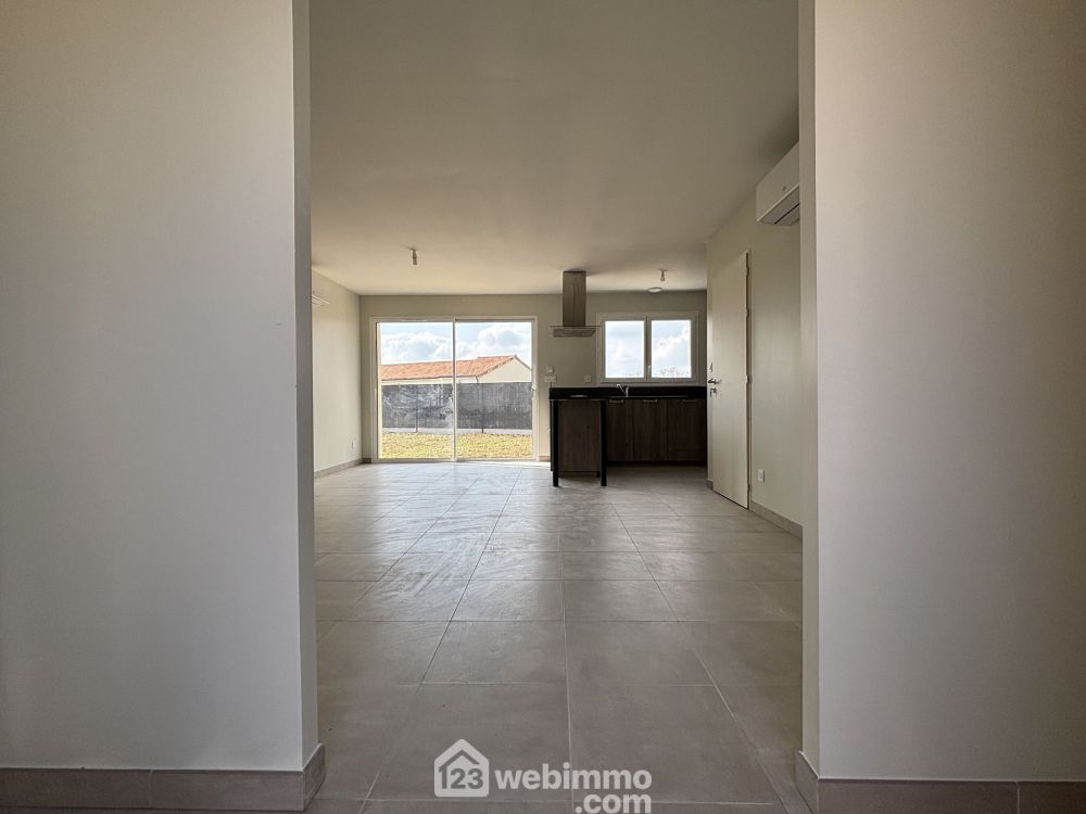 Photo 6 - Neuville-de-Poitou 86170 à Neuville-de-Poitou