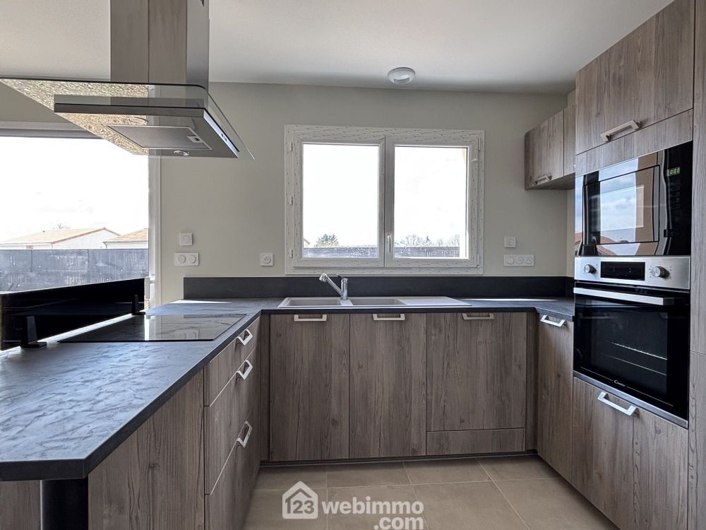 Photo 11 - Neuville-de-Poitou 86170 à Neuville-de-Poitou