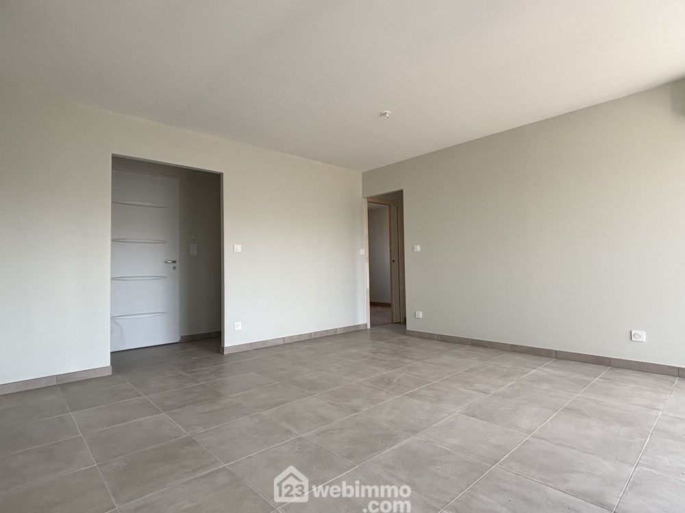 Photo 12 - Neuville-de-Poitou 86170 à Neuville-de-Poitou