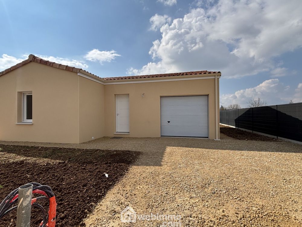 Photo 27 - Neuville-de-Poitou 86170 à Neuville-de-Poitou