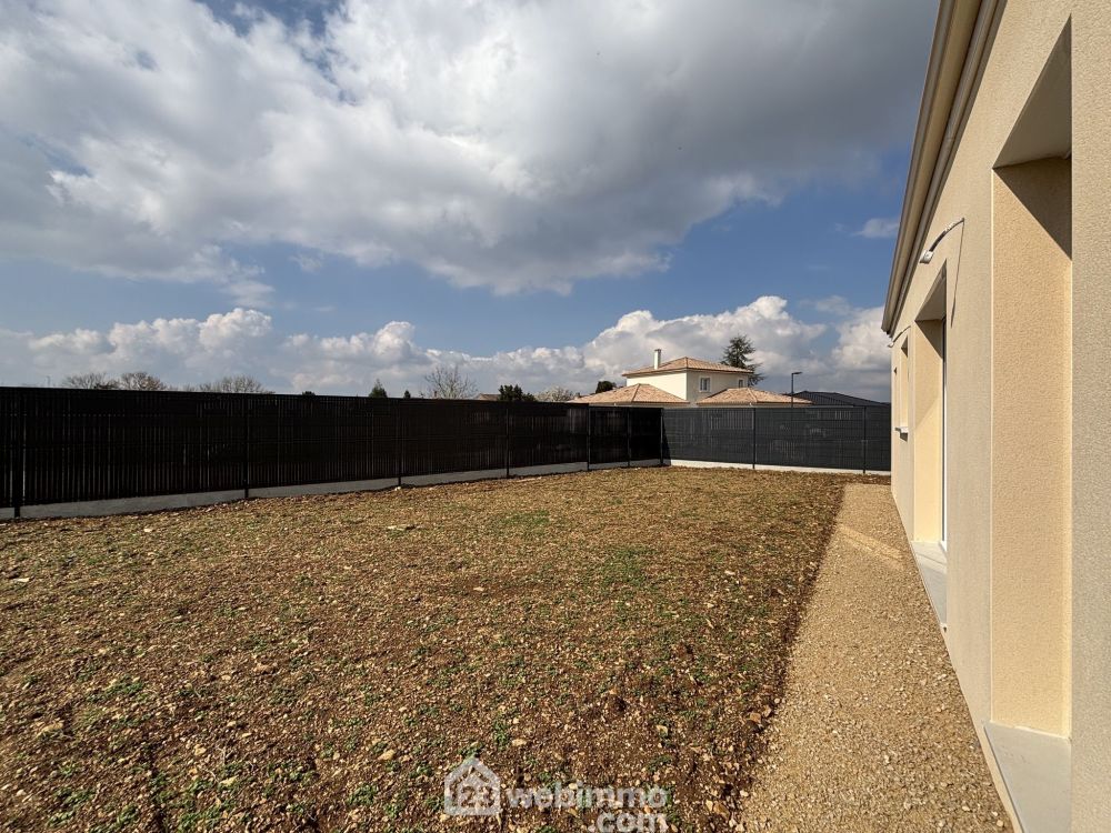 Photo 26 - Neuville-de-Poitou 86170 à Neuville-de-Poitou