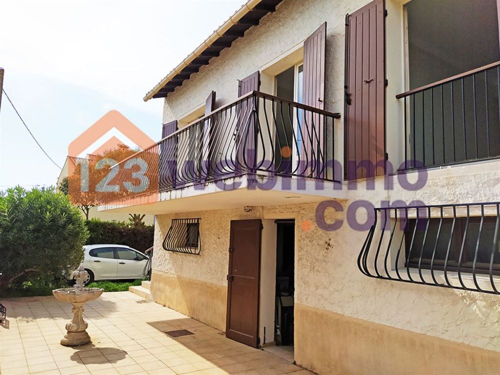 Photo 2 - Arles 13280 à Arles