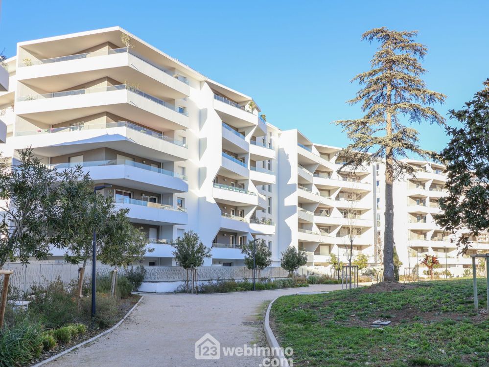 Photo 2 - Marseille 13009 à Marseille