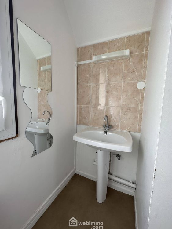 Photo 11 - Sissonne 02150 à Sissonne