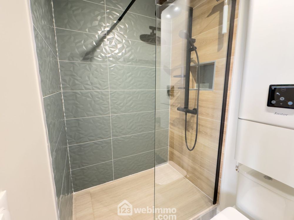 Photo 13 - Laval 53000 à Laval