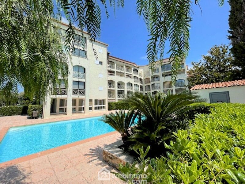 Photo 1 - SAINTE-MAXIME 83120 à SAINTE-MAXIME