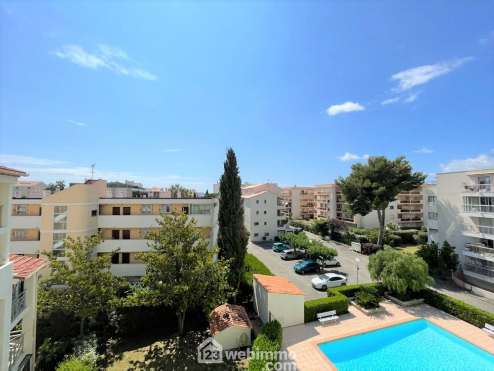 Photo 3 - SAINTE-MAXIME 83120 à SAINTE-MAXIME