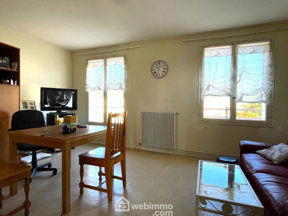 Photo 6 - Richelieu 37120 à Richelieu