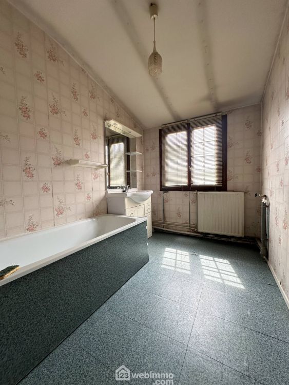 Photo 14 - Chambry 02000 à Chambry