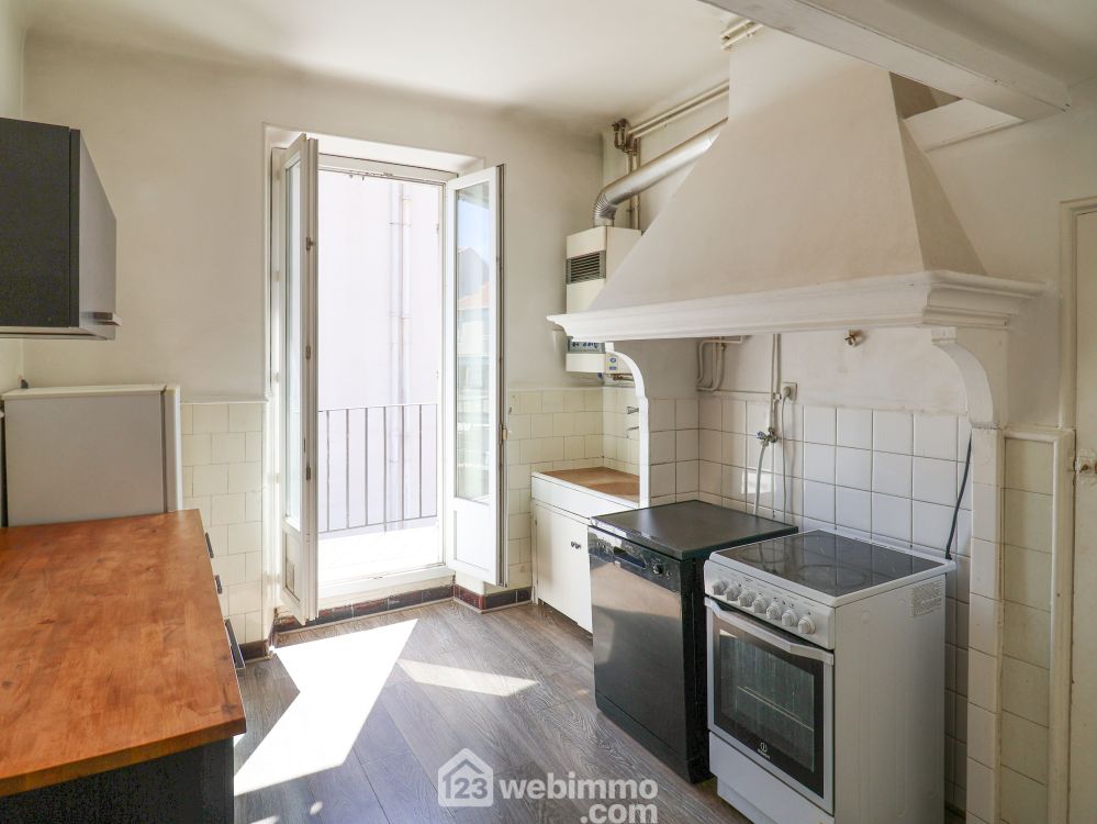 Photo 11 - Marseille 13008 à Marseille