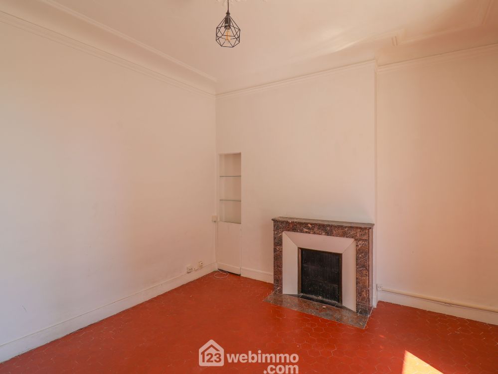 Photo 9 - Marseille 13008 à Marseille