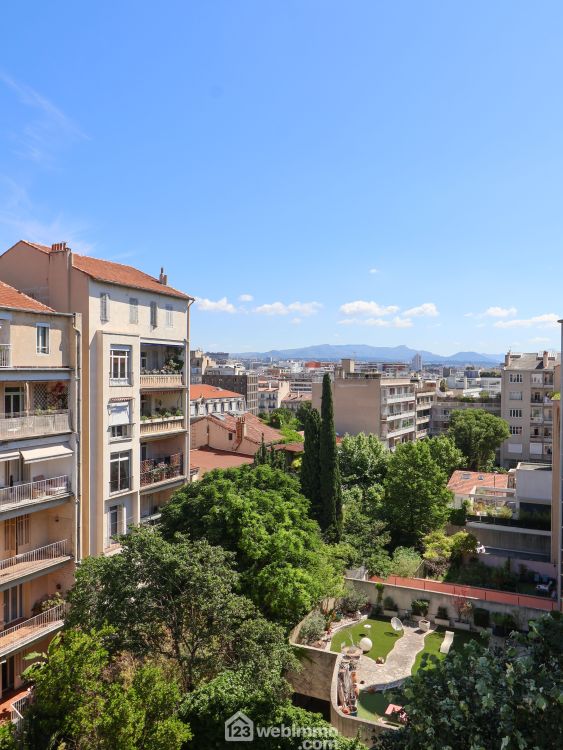 Photo 3 - Marseille 13008 à Marseille