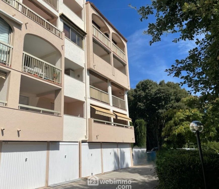 Photo 1 - Sainte-Maxime 83120 à Sainte-Maxime