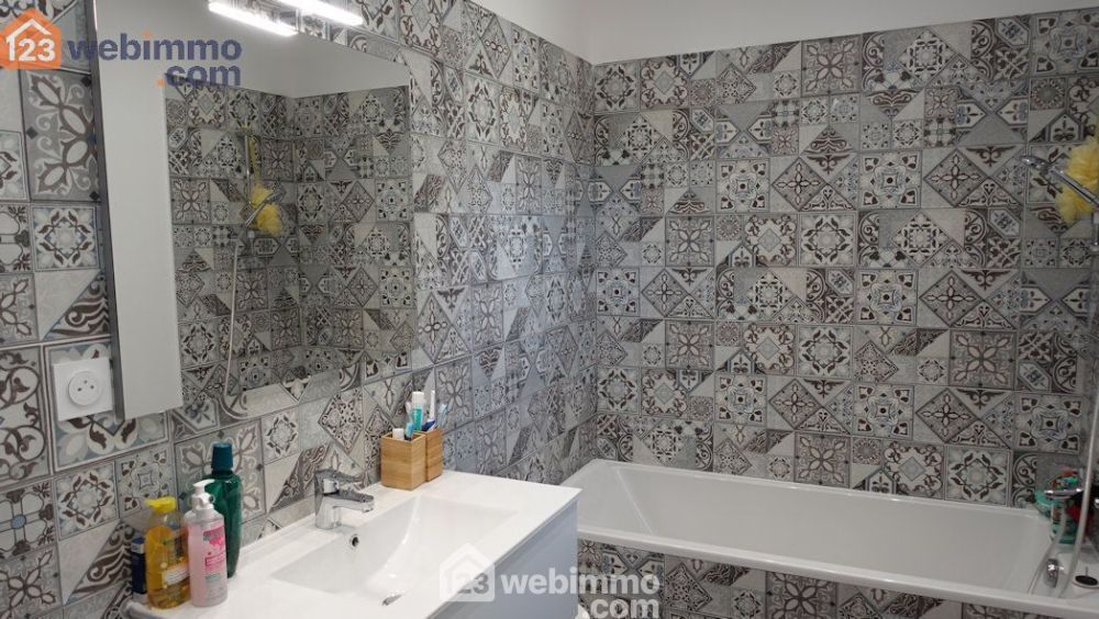 Photo 20 - Vernègues 13116 à Vernègues