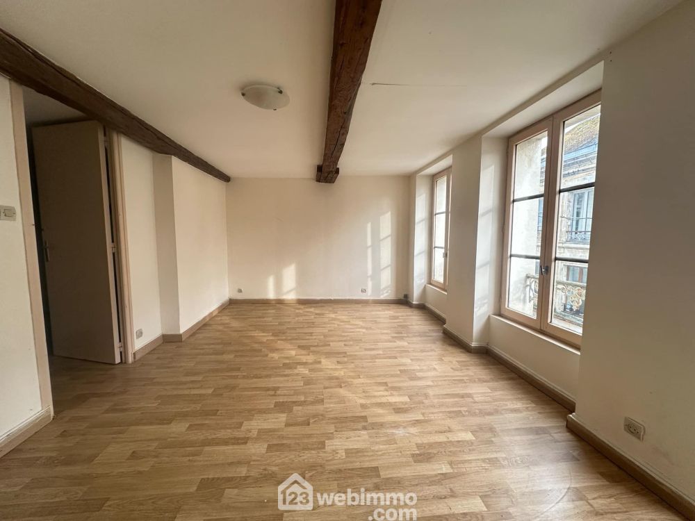 Photo 9 - Laon 02000 à Laon