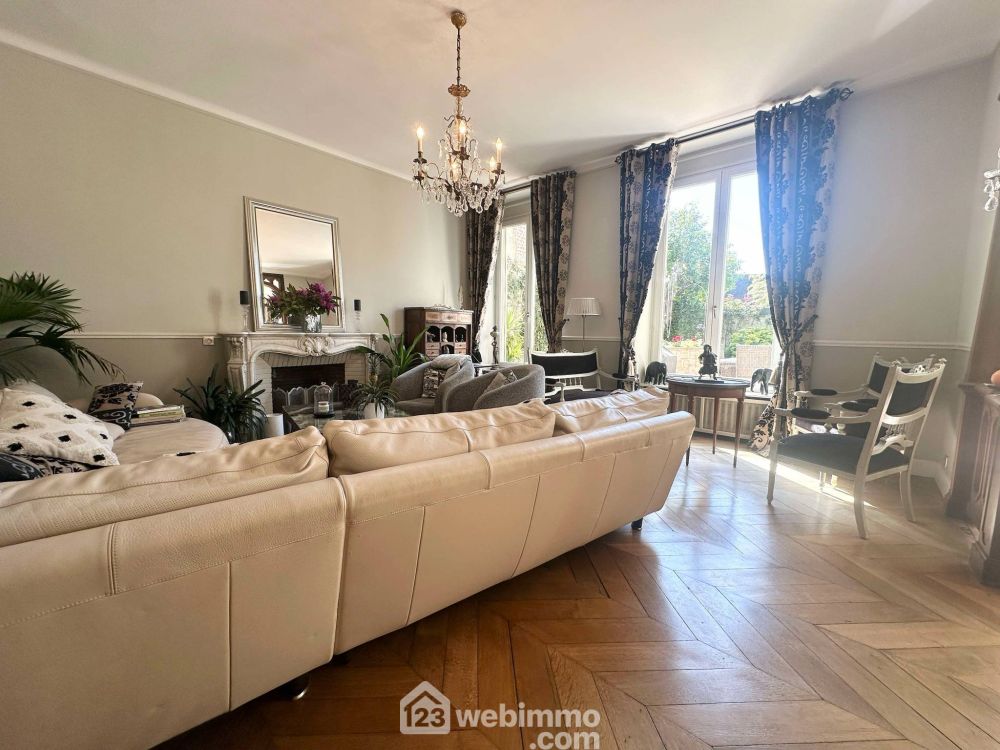 Photo 8 - Laon 02000 à Laon