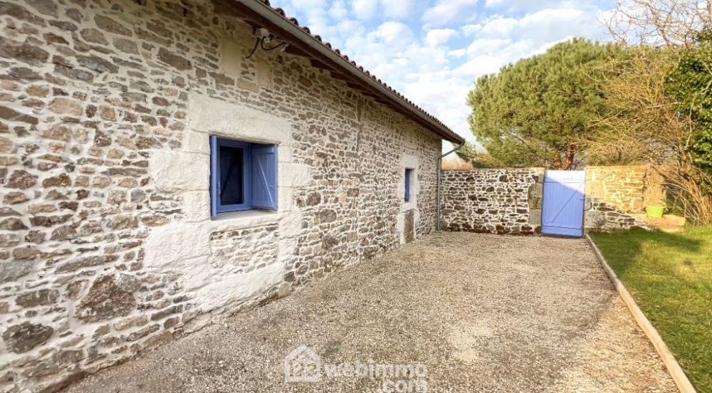 Photo 7 - Saint-Germier 79340 à Saint-Germier