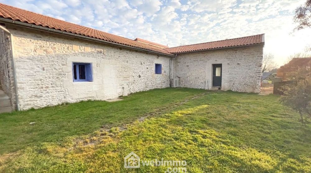 Photo 6 - Saint-Germier 79340 à Saint-Germier