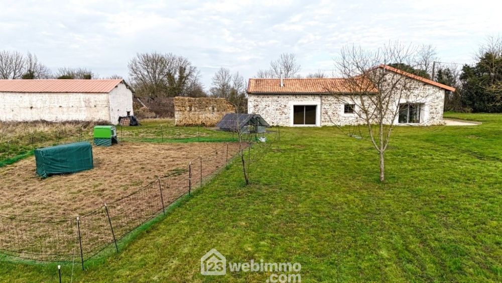 Photo 44 - Saint-Germier 79340 à Saint-Germier