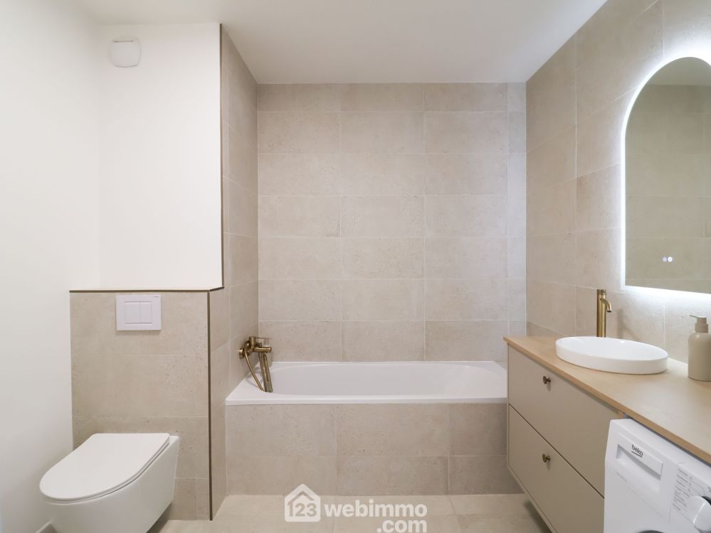 Photo 11 - Marseille 13009 à Marseille