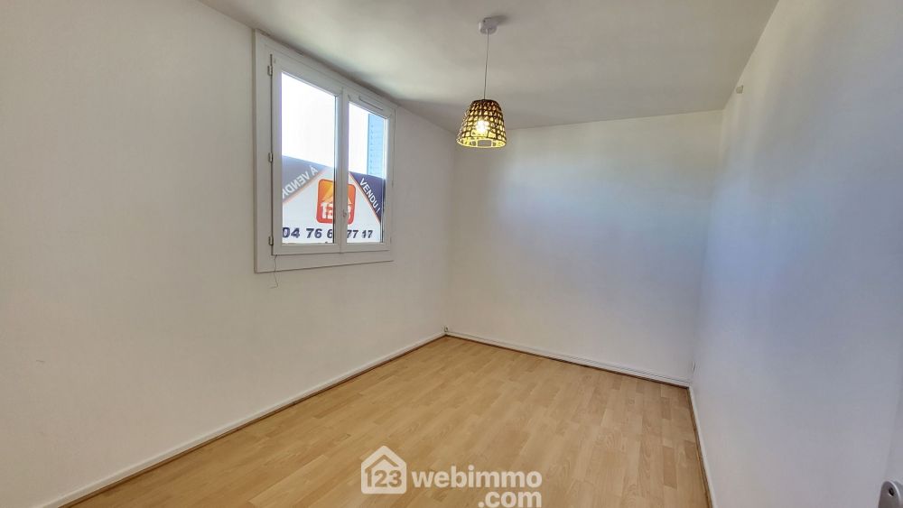 Photo 9 - Fontaine 38600 à Fontaine