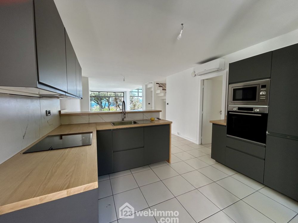 Photo 9 - Bastia 20200 à Bastia