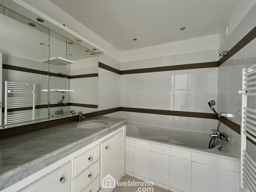 Photo 15 - Bastia 20200 à Bastia