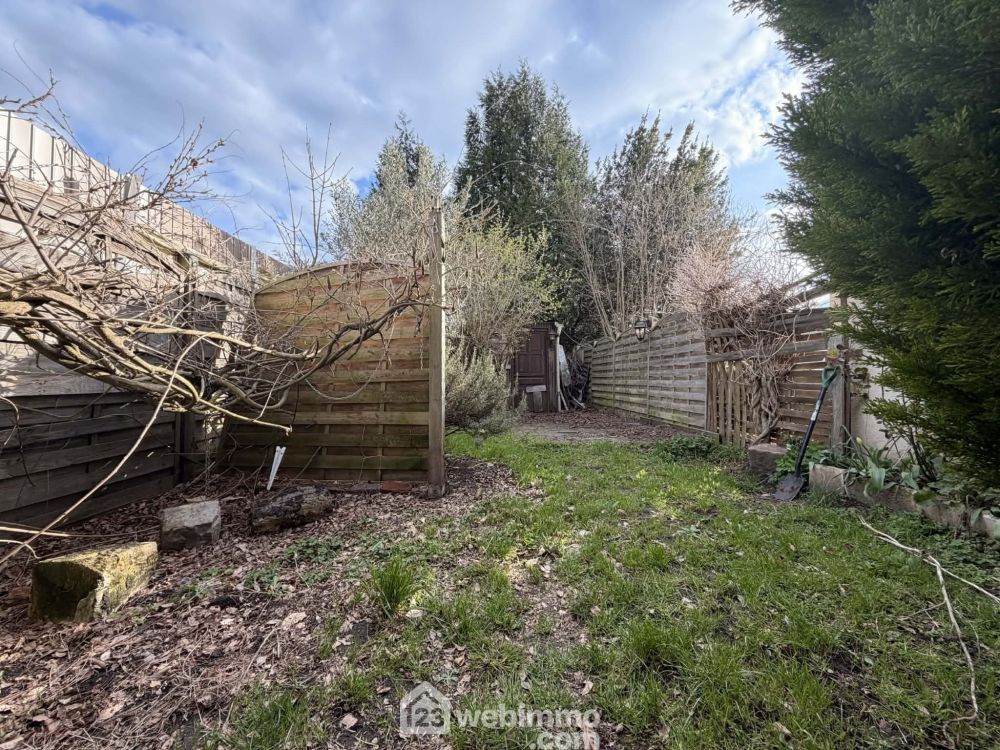 Photo 20 - Laon 02000 à Laon