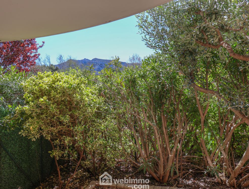 Photo 12 - Marseille 13009 à Marseille