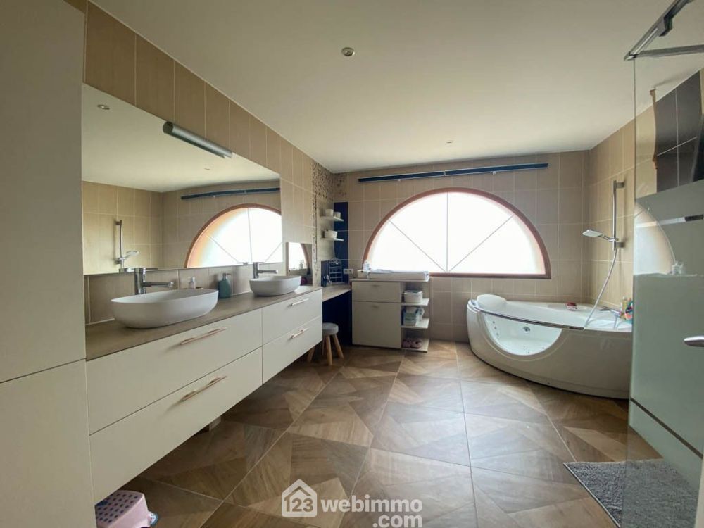 Photo 8 - Pouzauges 85700 à Pouzauges