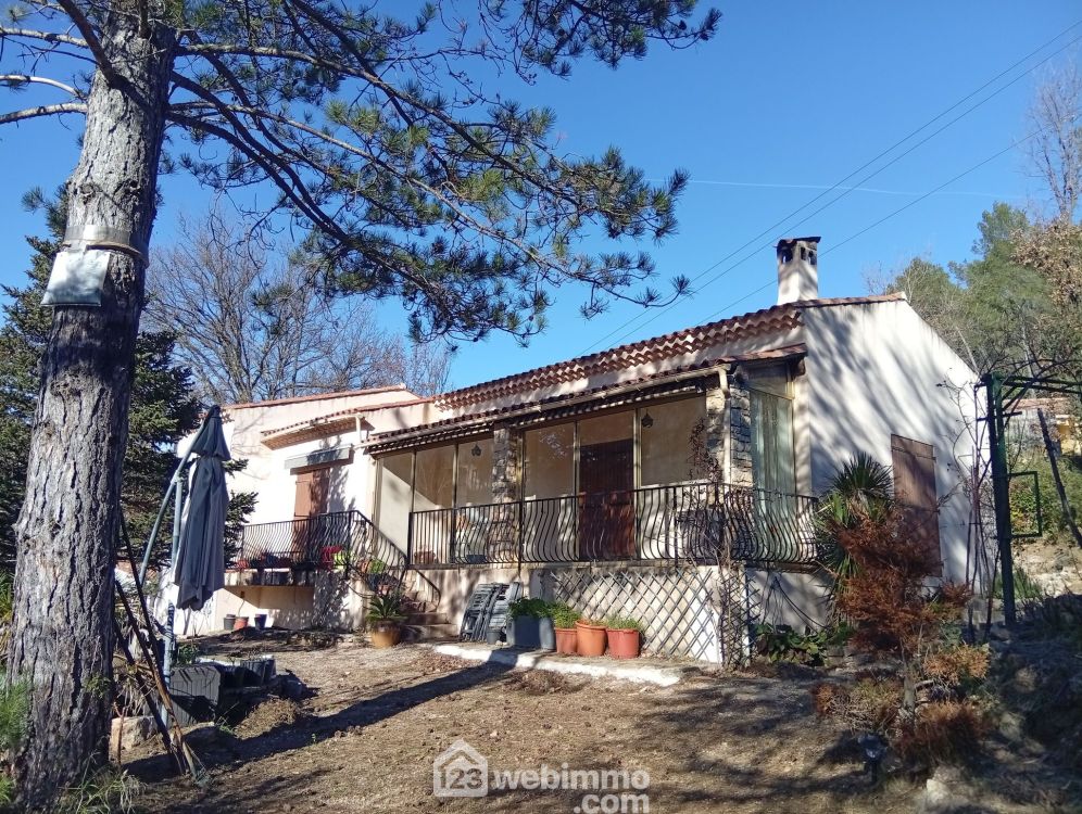 Photo 1 - Le Luc 83340 à Le Luc