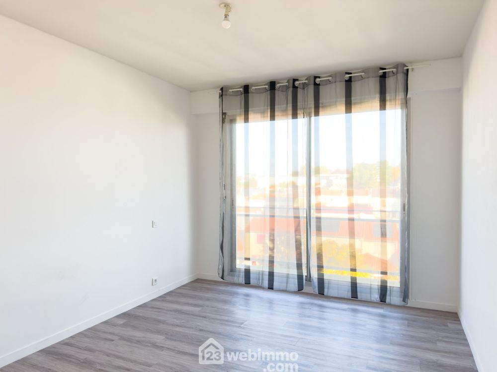 Photo 7 - Cholet 49300 à Cholet