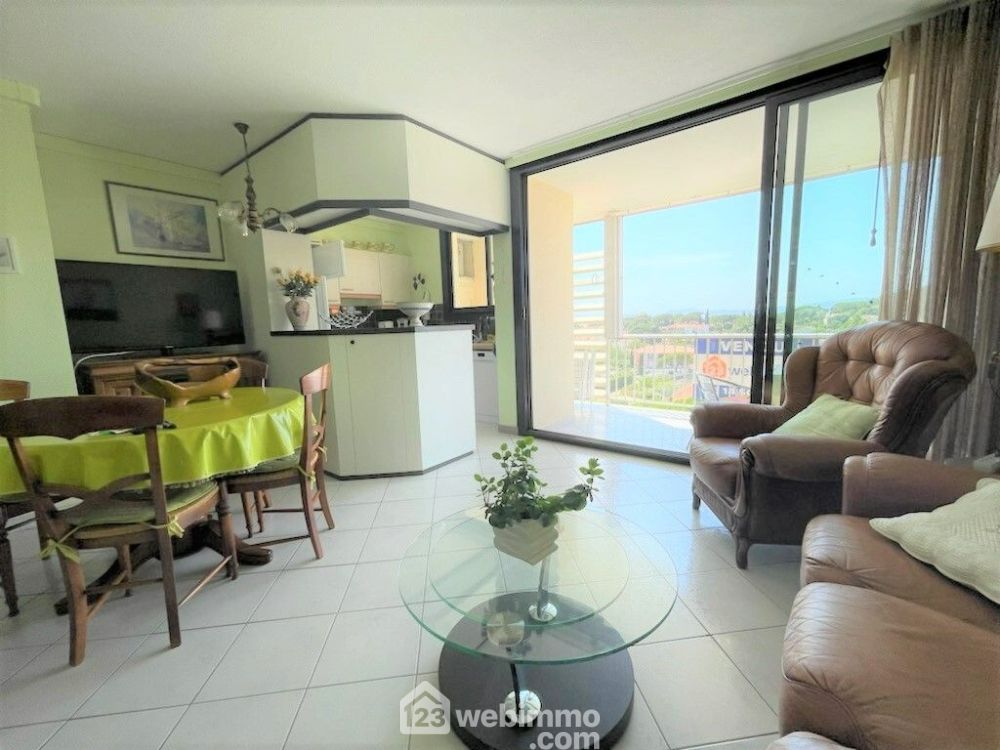 Photo 2 - Sainte-Maxime 83120 à Sainte-Maxime