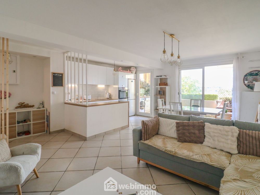 Photo 2 - Marseille 13009 à Marseille