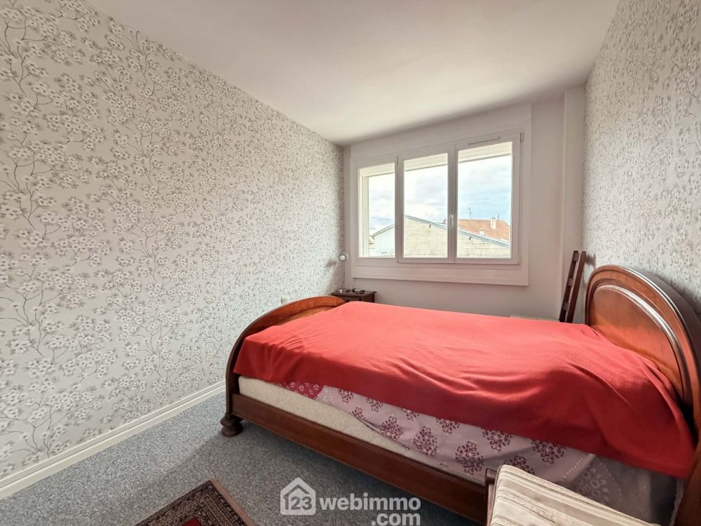 Photo 9 - Laon 02000 à Laon