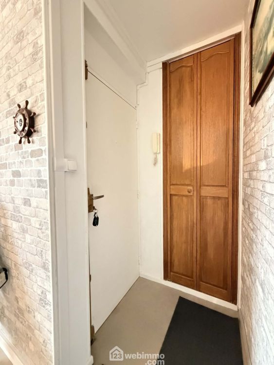 Photo 3 - Laon 02000 à Laon