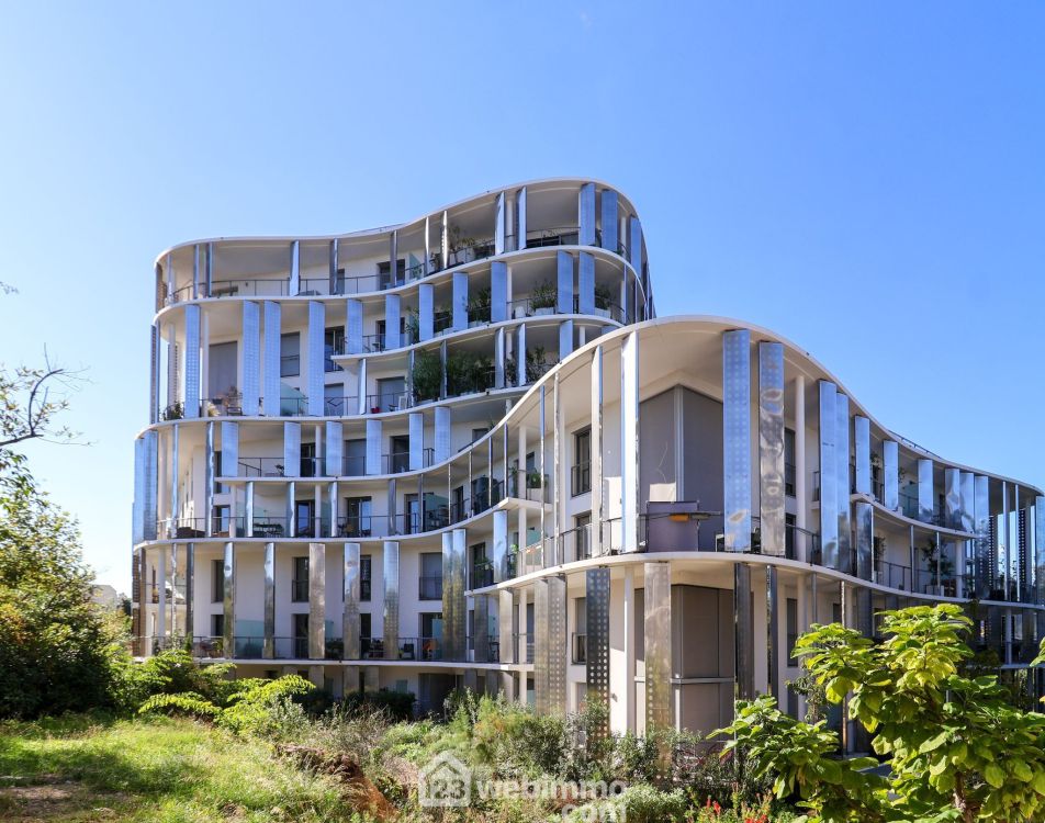 Photo 1 - Marseille 13008 à Marseille