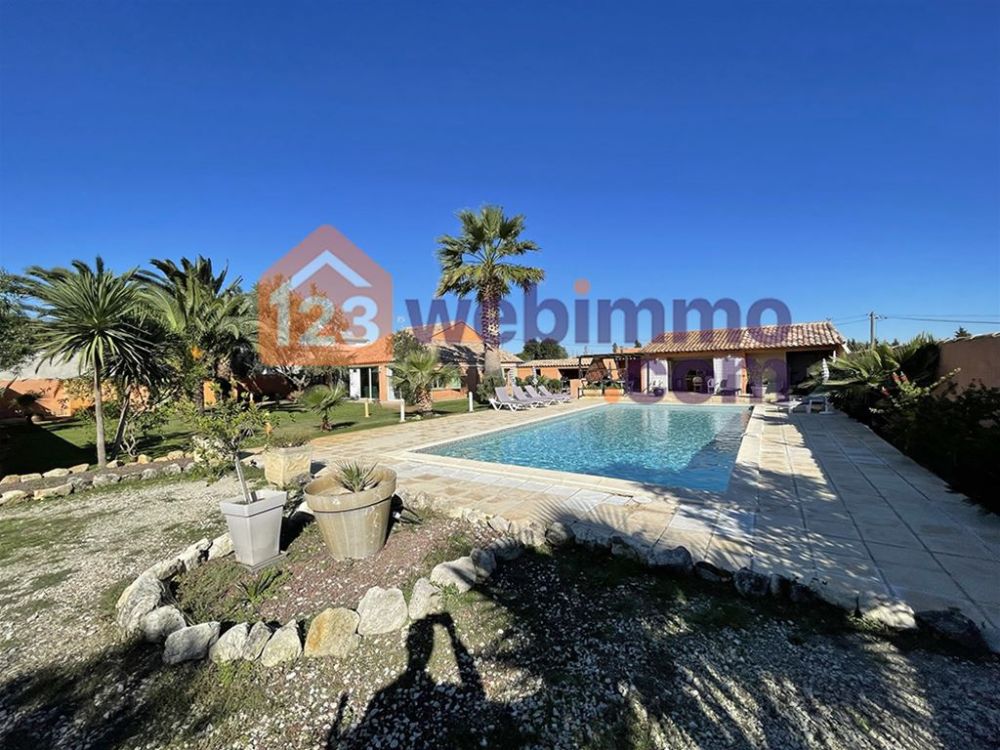 Photo 2 - Fourques 30300 à Fourques