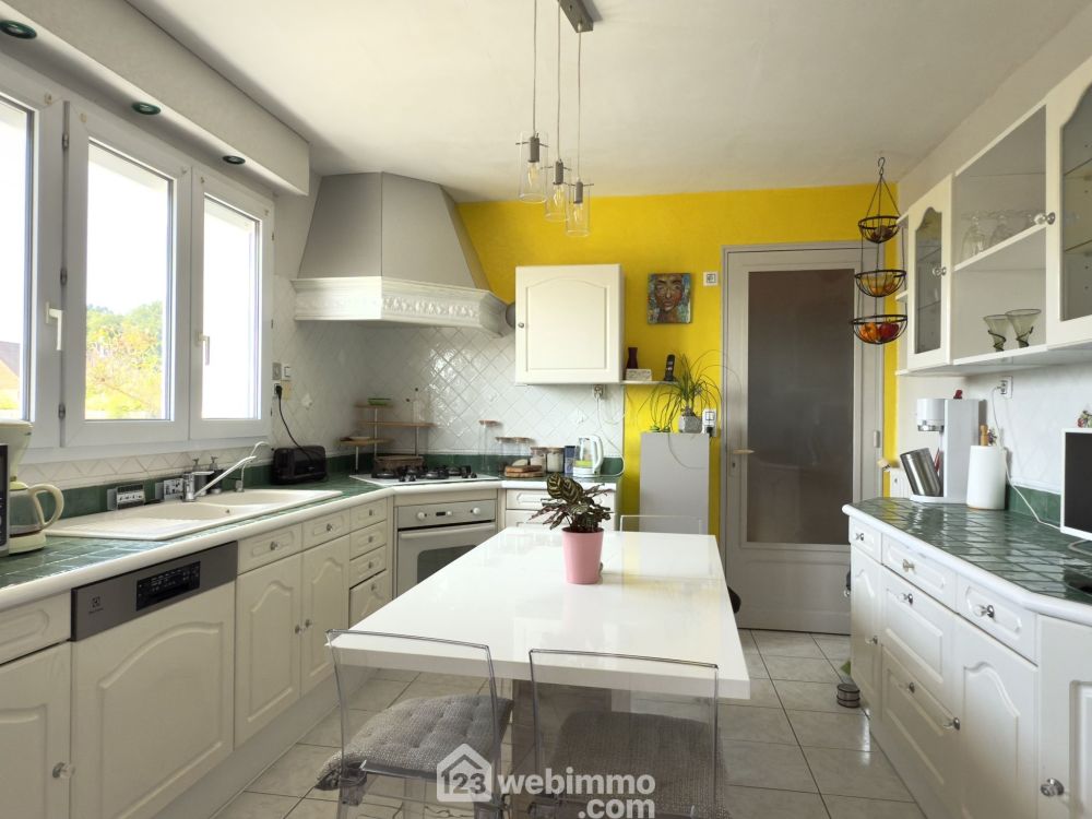 Photo 3 - Longué-Jumelles 49160 à Longué-Jumelles