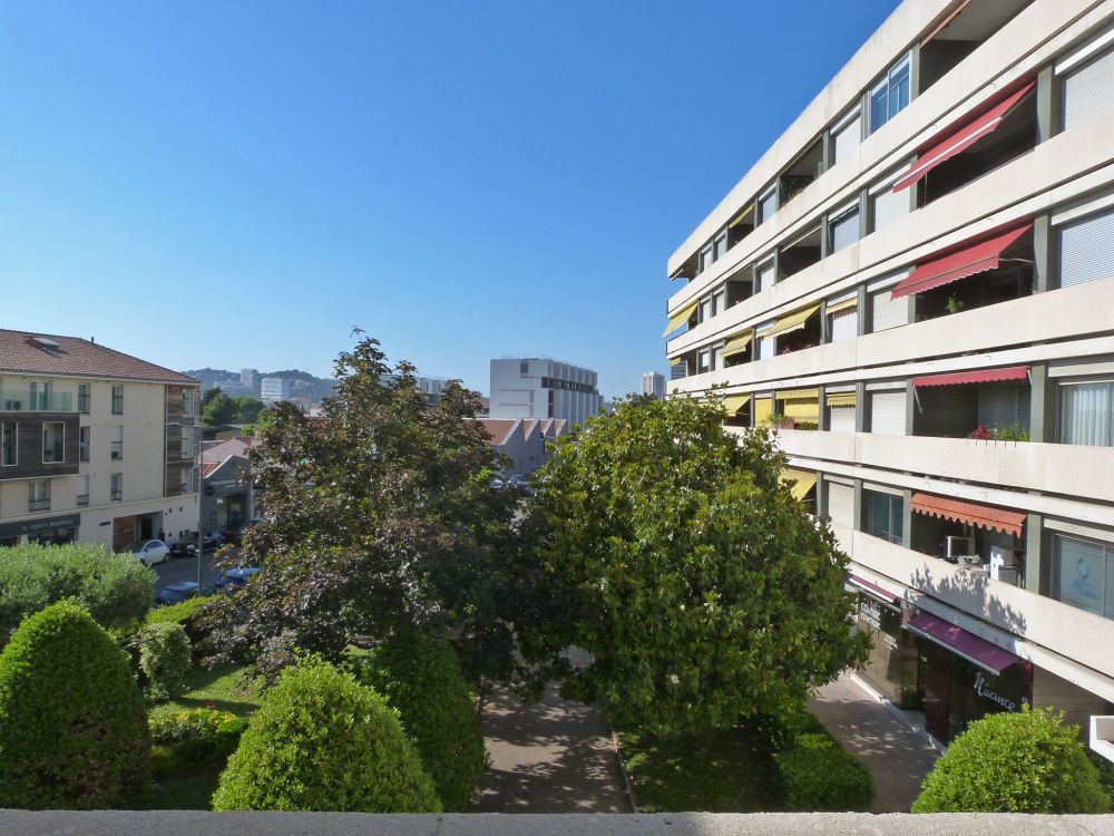 Photo 13 - marseille 13008 à marseille