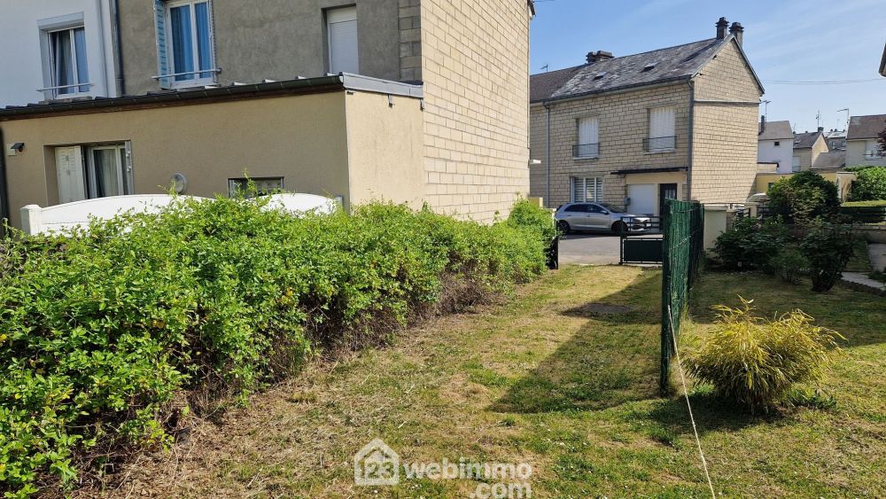 Photo 2 - Laon 02000 à Laon